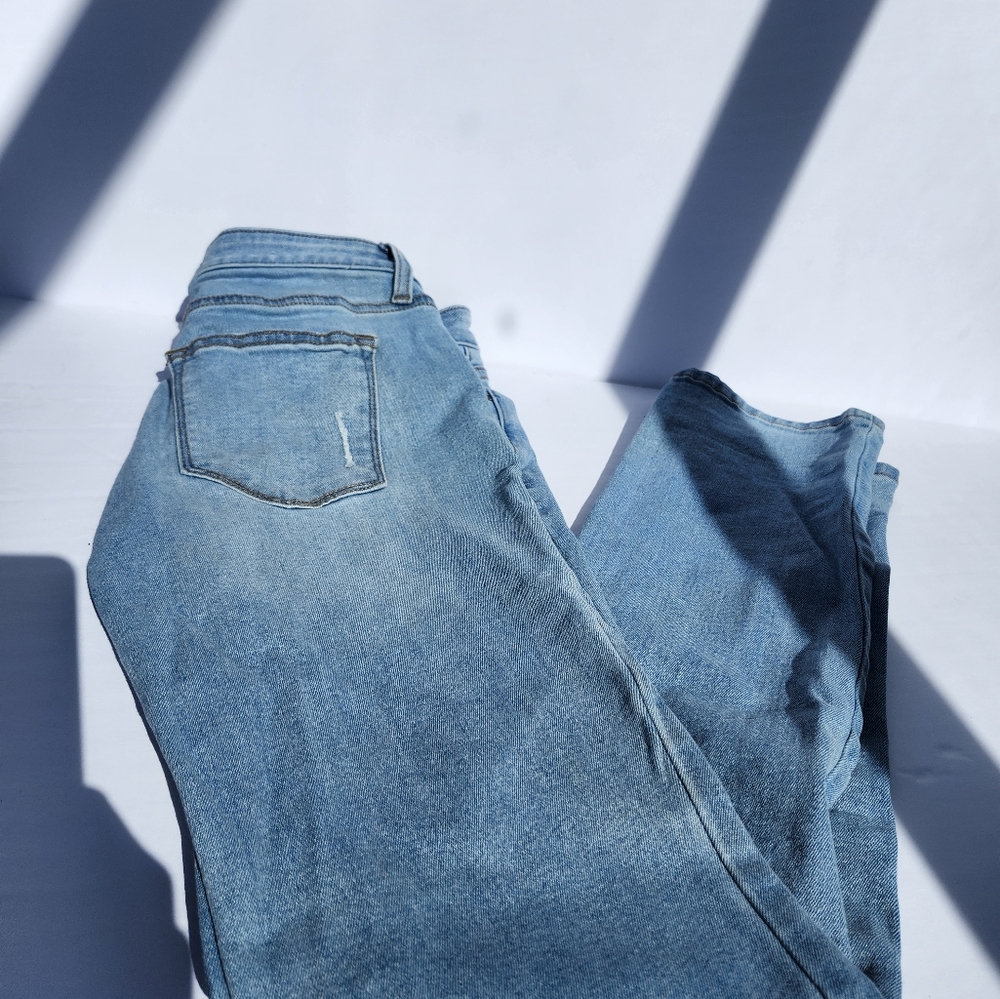 Woman's Sonoma straight leg blue jeans